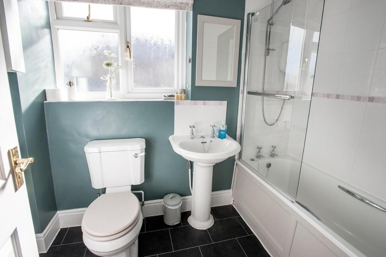 Newly Renovated Old Bakery House In Bath, 3 Bedroom, Free Parking Eksteriør bilde